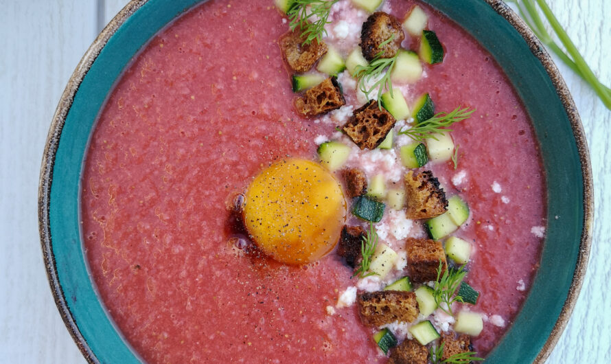 Gaspacho de pastèque, fraises et feta